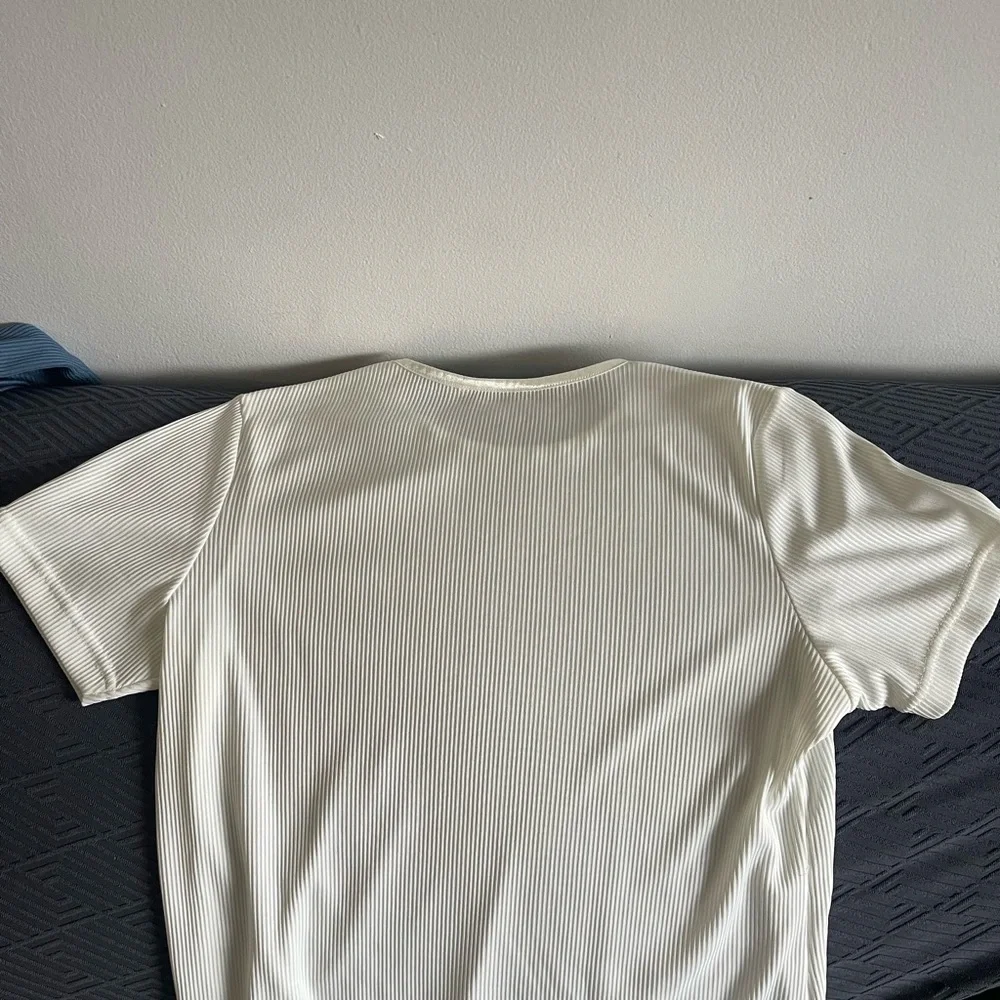 3 Ribbed Short Sleeve Tops - Picture 9 of 9